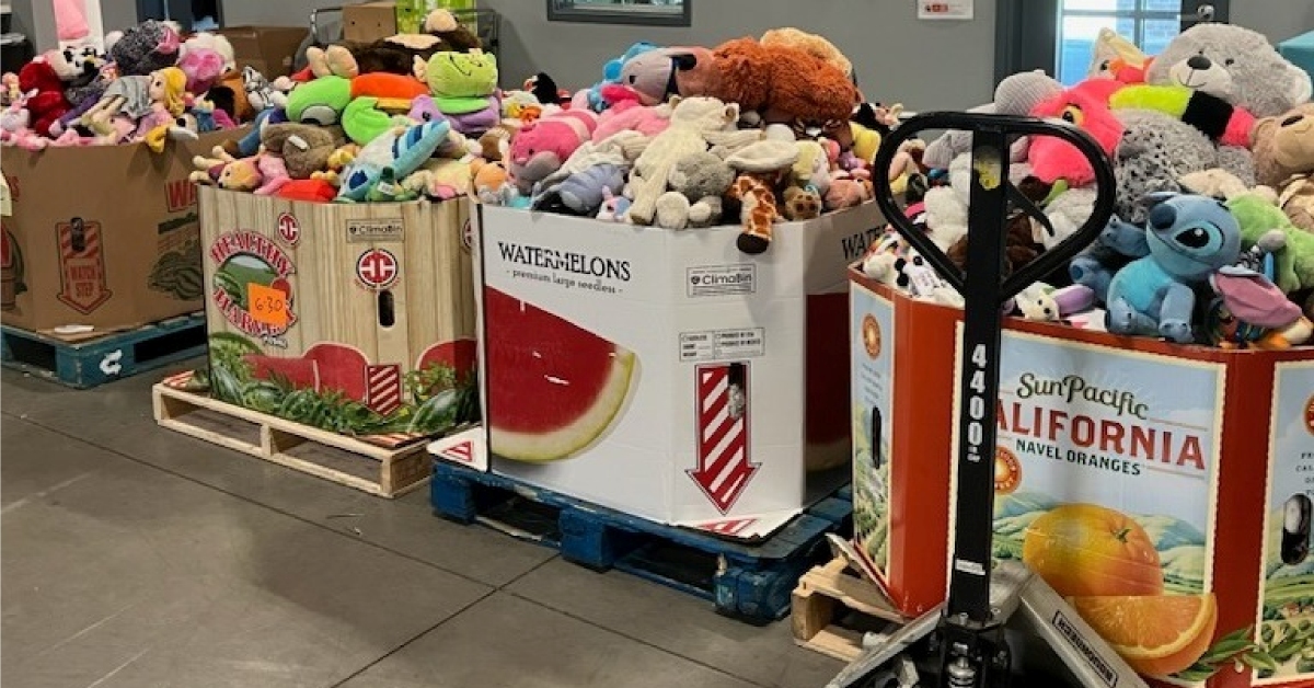 stuffed animals shipment